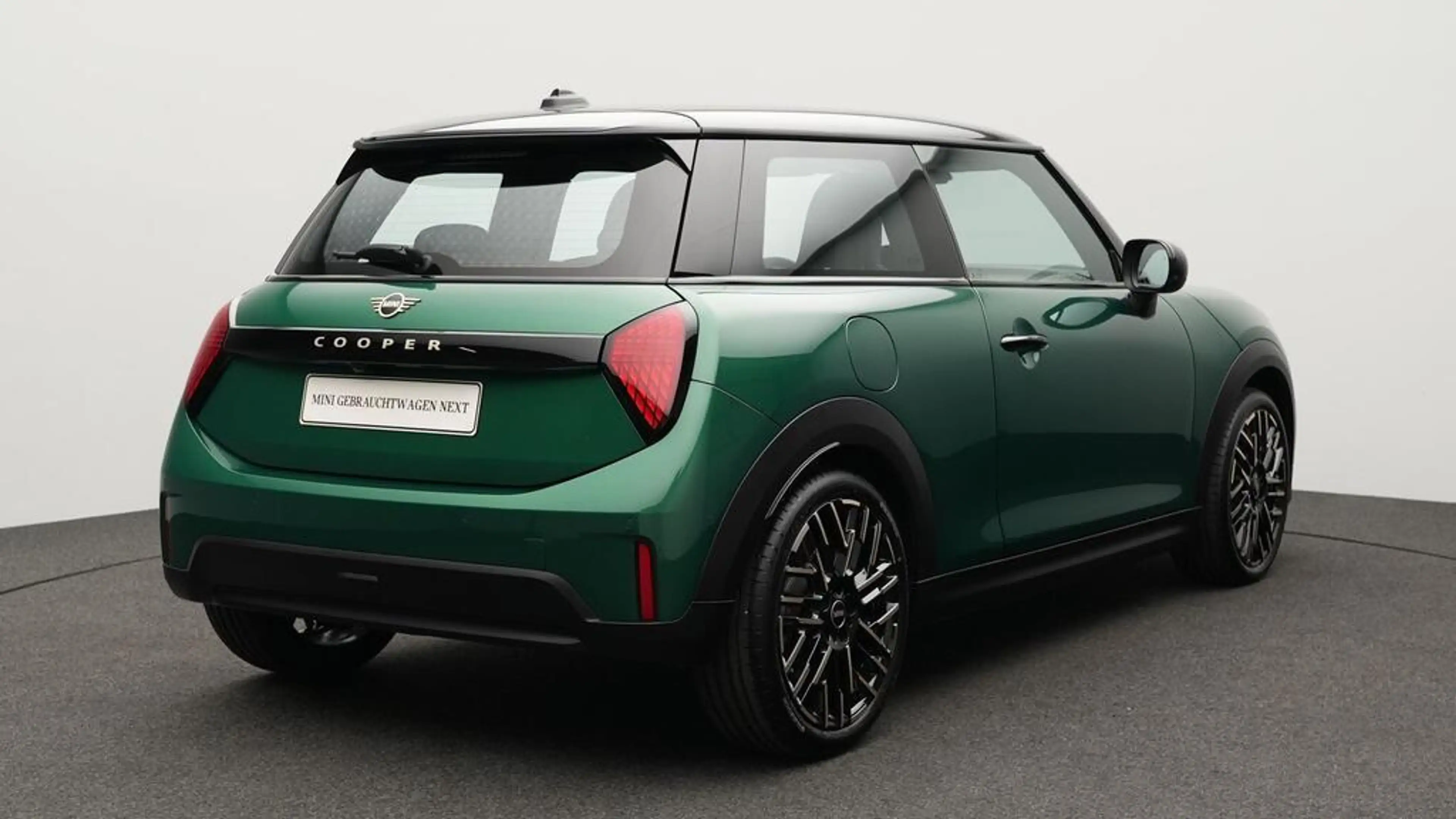 MINI Cooper C Favoured Trim — photo 4