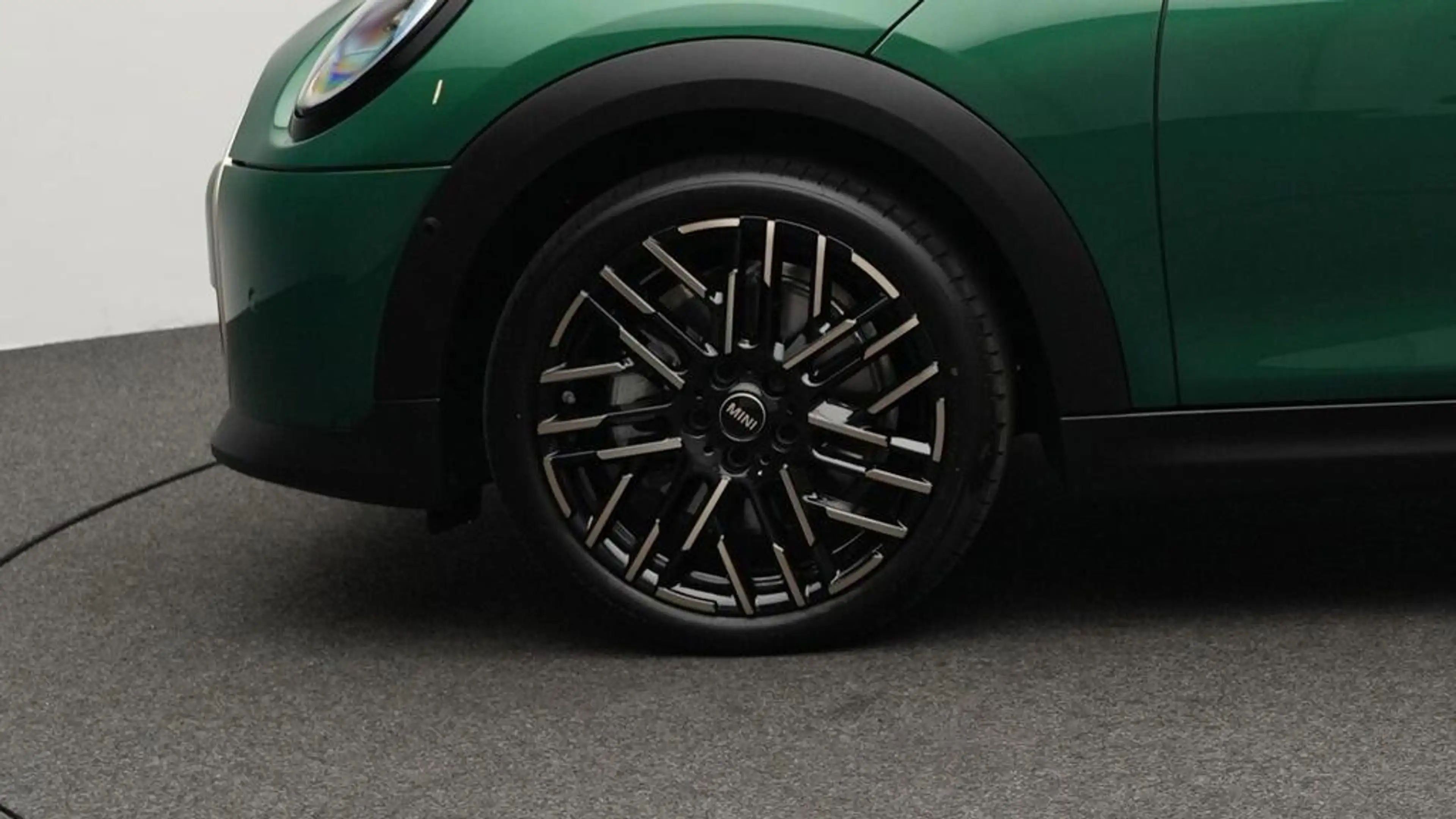 MINI Cooper C Favoured Trim — photo 9