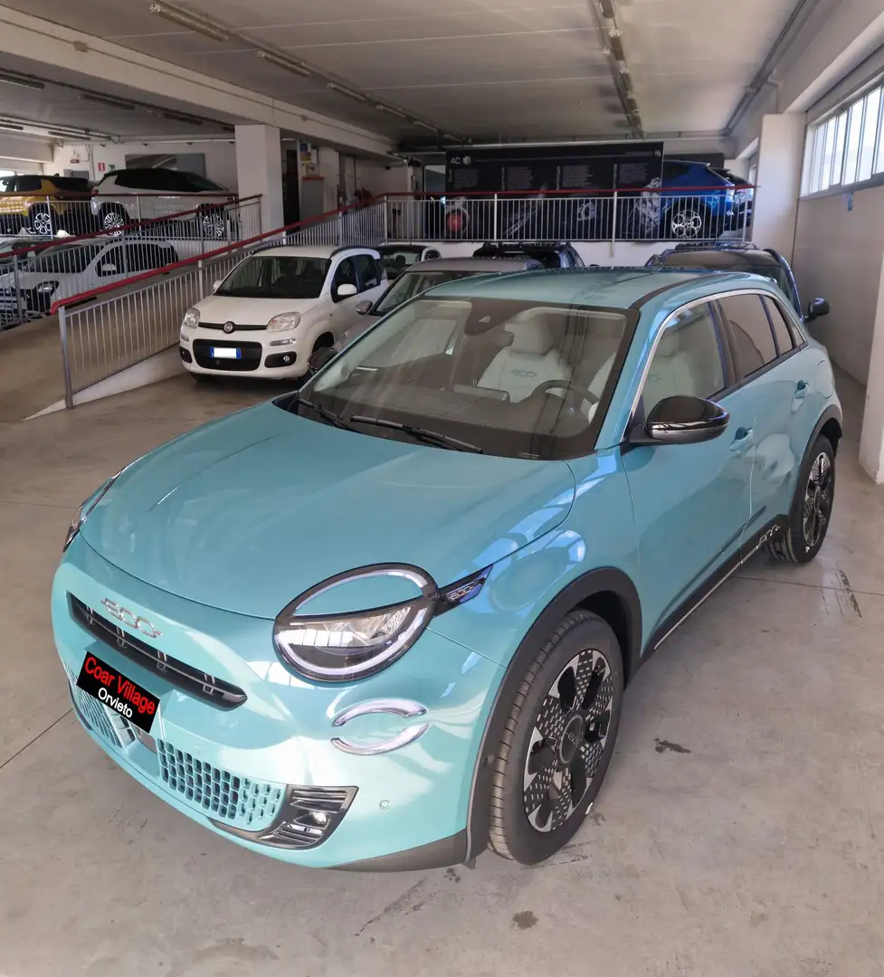 Fiat 600 600 1.2 hybrid La Prima II 110cv auto Blauw - 1