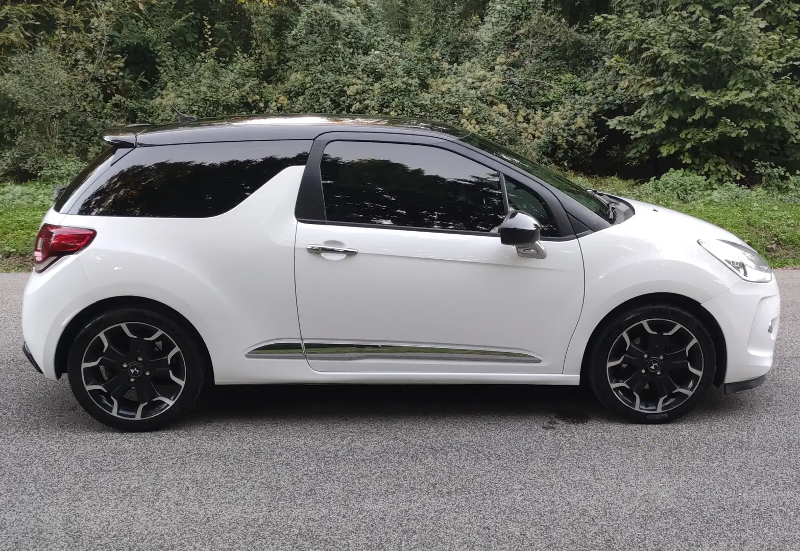 Citroen DS3 1.6 thp Sport Chic 155cv - 2