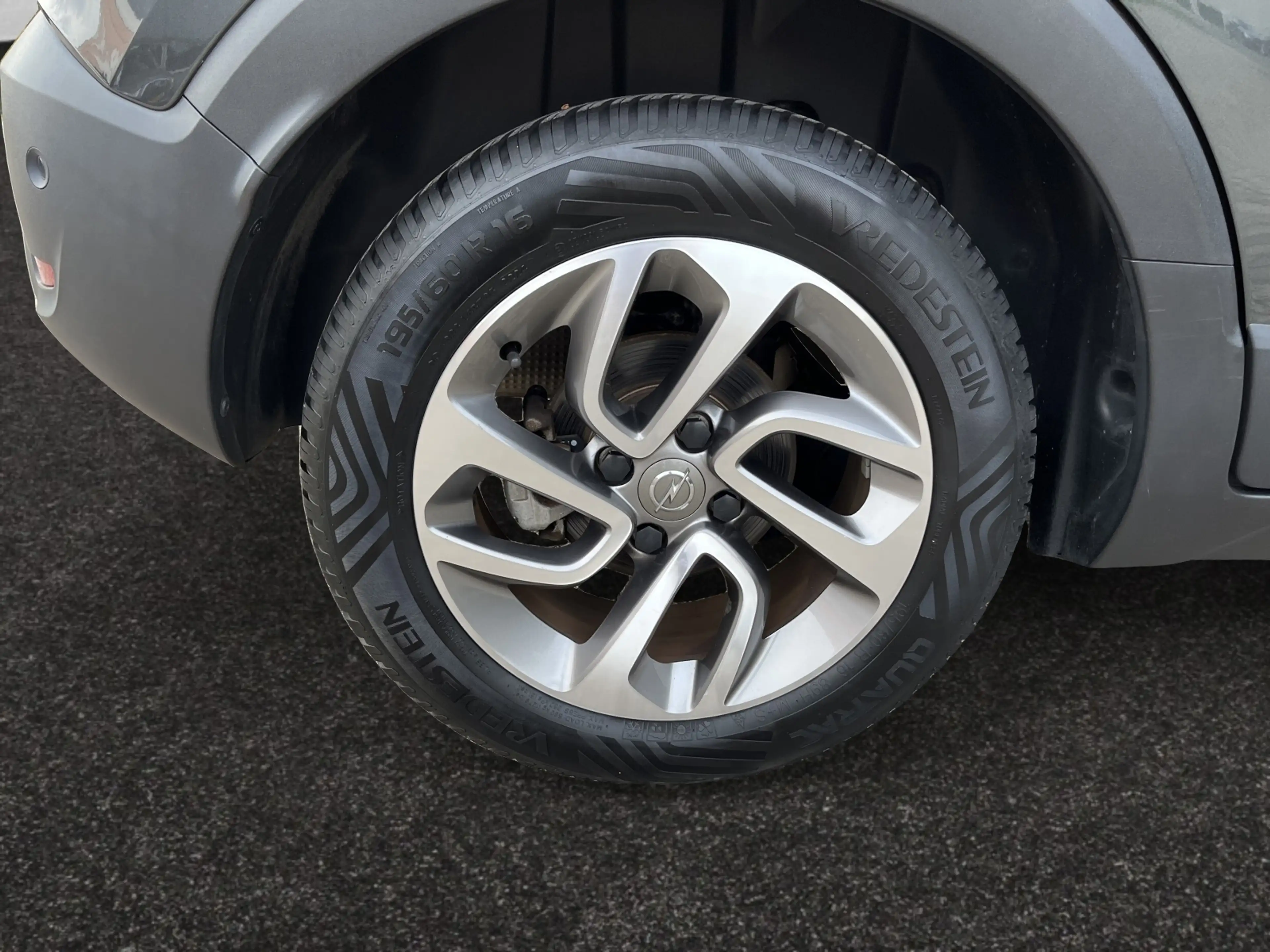 Opel Crossland X 1.2 Turbo Innovation — photo 7