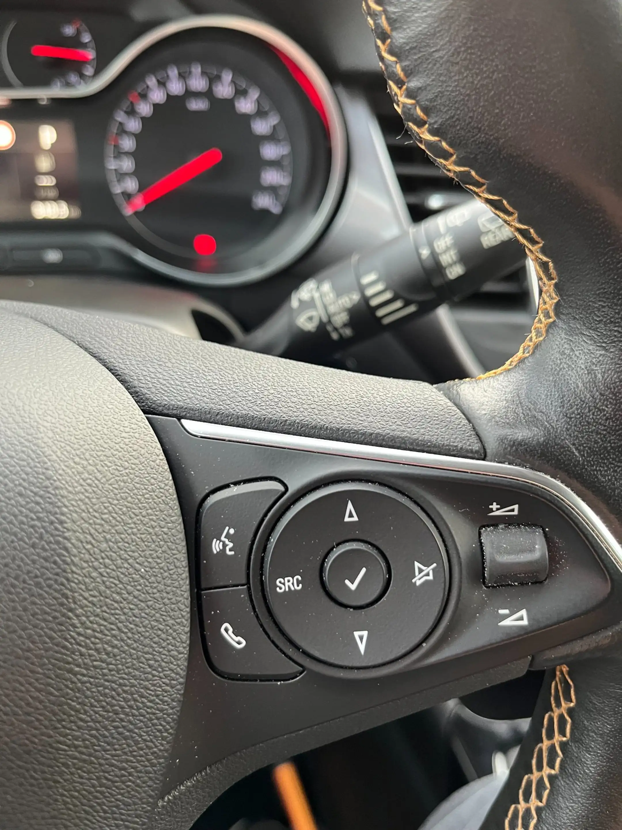 Opel Crossland X 1.2 Turbo Innovation — photo 13