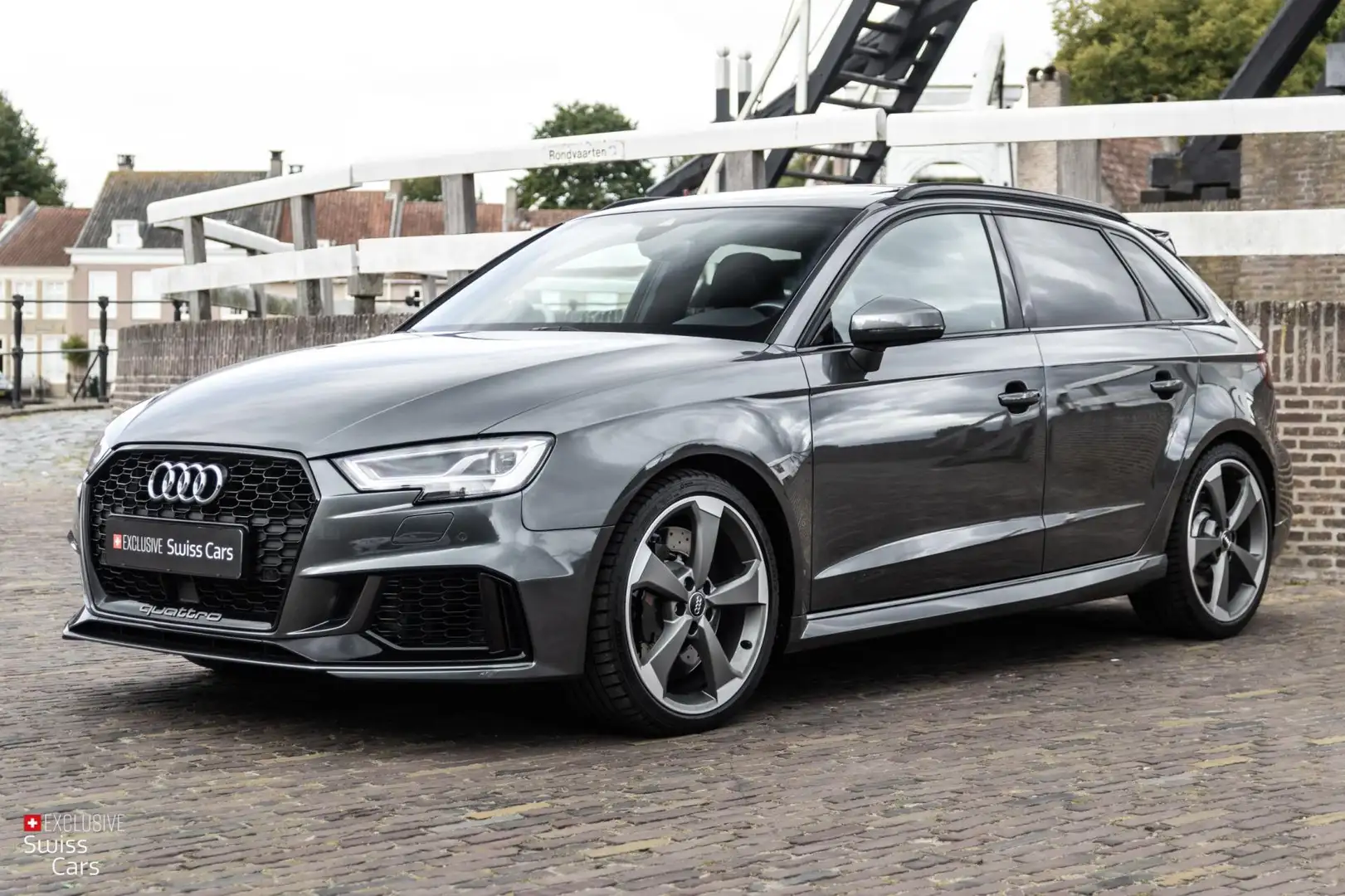 Audi RS3 Sportback 2.5 TFSI Quattro|B&O|Pano.|ACC Gris - 1