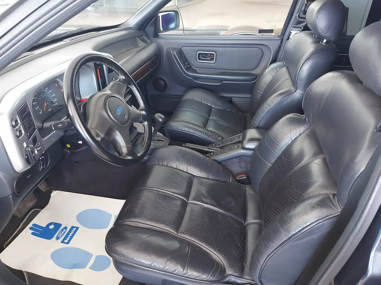 Ford Scorpio COSWORTH 2.9i 24v Ghia, foto 8