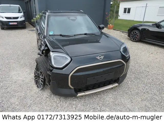 MINI Aceman E Favoured Trim