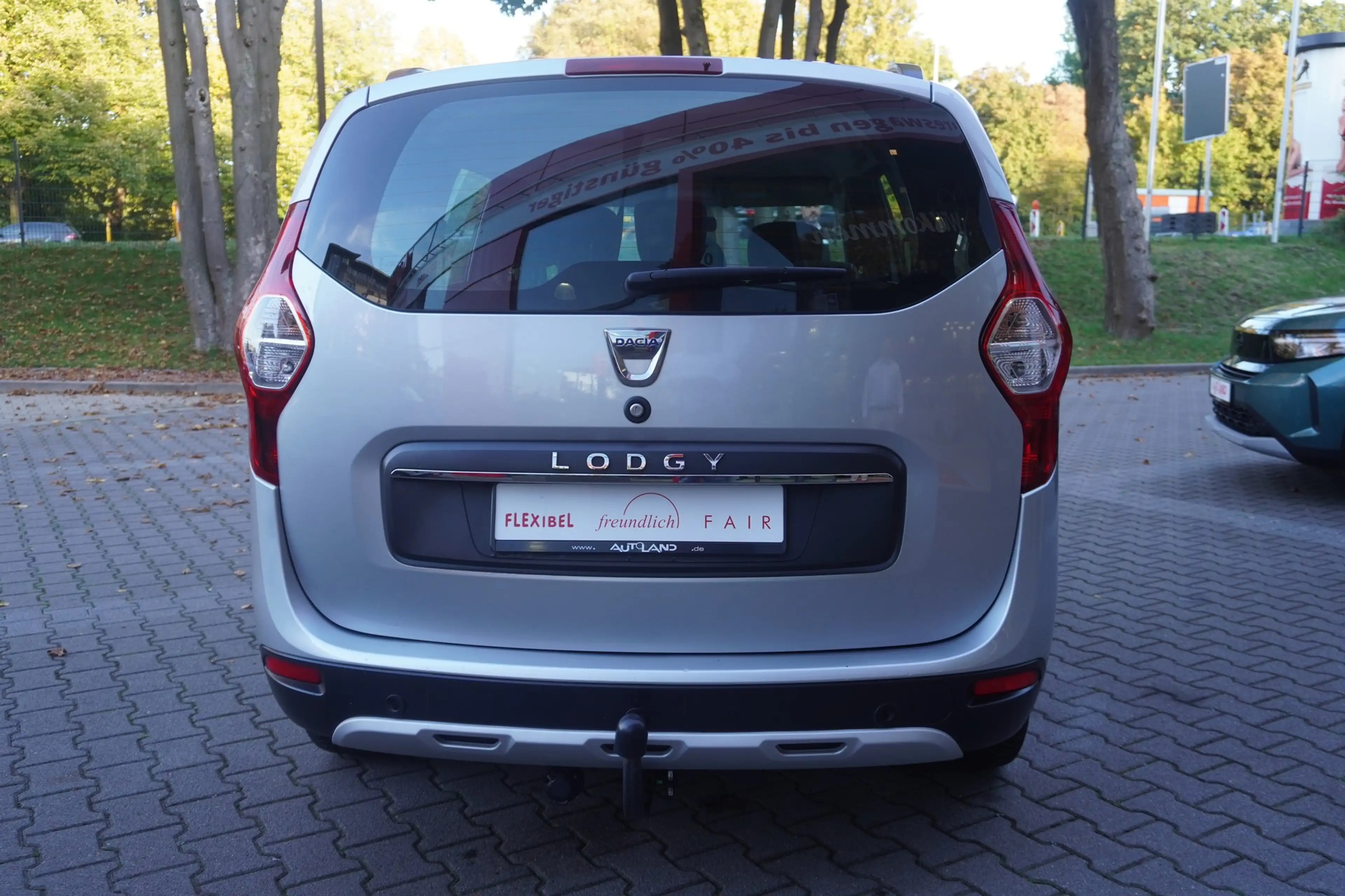 Dacia Lodgy 1.3 TCe 130 Stepway Plus GPF 7-Sitzer AHK — photo 7