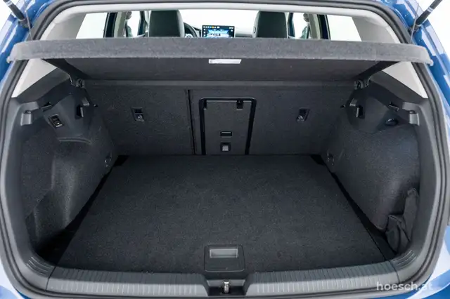 Volkswagen Golf view 8