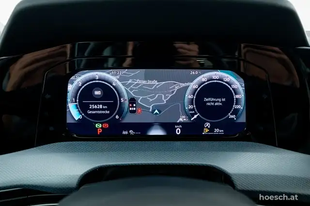 Volkswagen Golf view 11