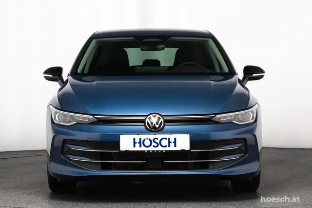 Volkswagen Golf view 2