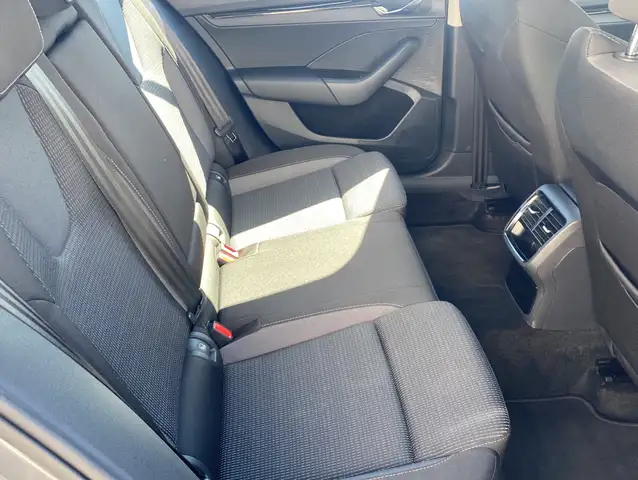 Skoda Octavia view 10