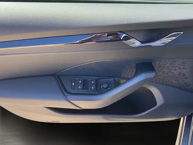 Skoda Octavia view 6