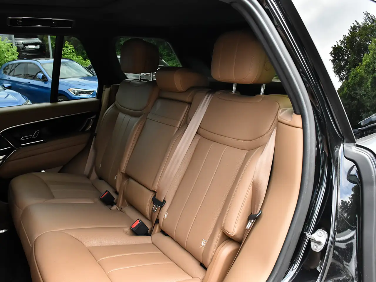 Land Rover Range Rover photo Land Rover Range Rover