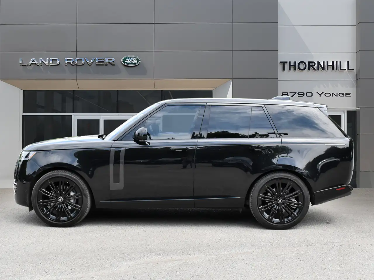 Land Rover Range Rover photo Land Rover Range Rover