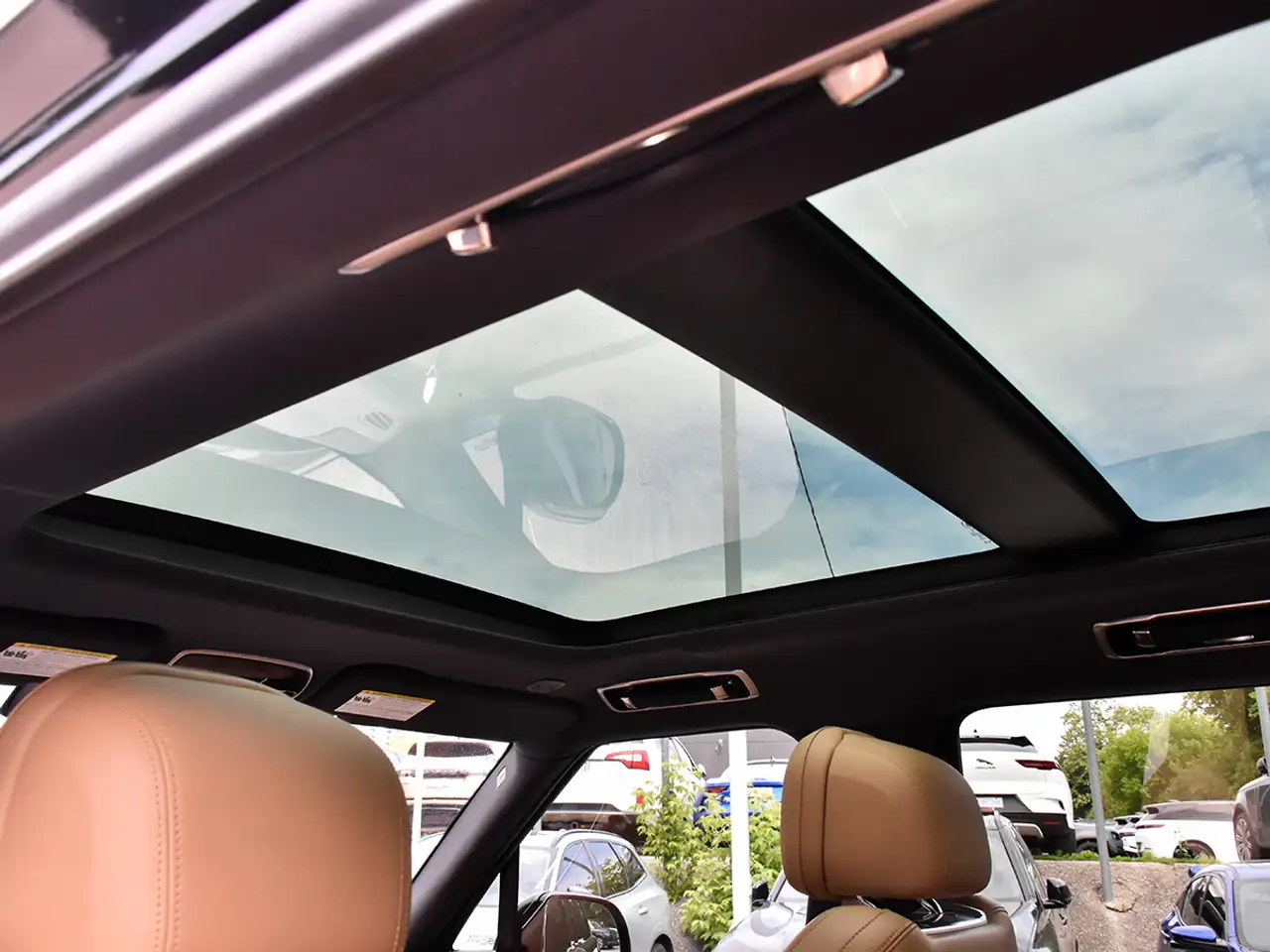 Land Rover Range Rover photo Land Rover Range Rover