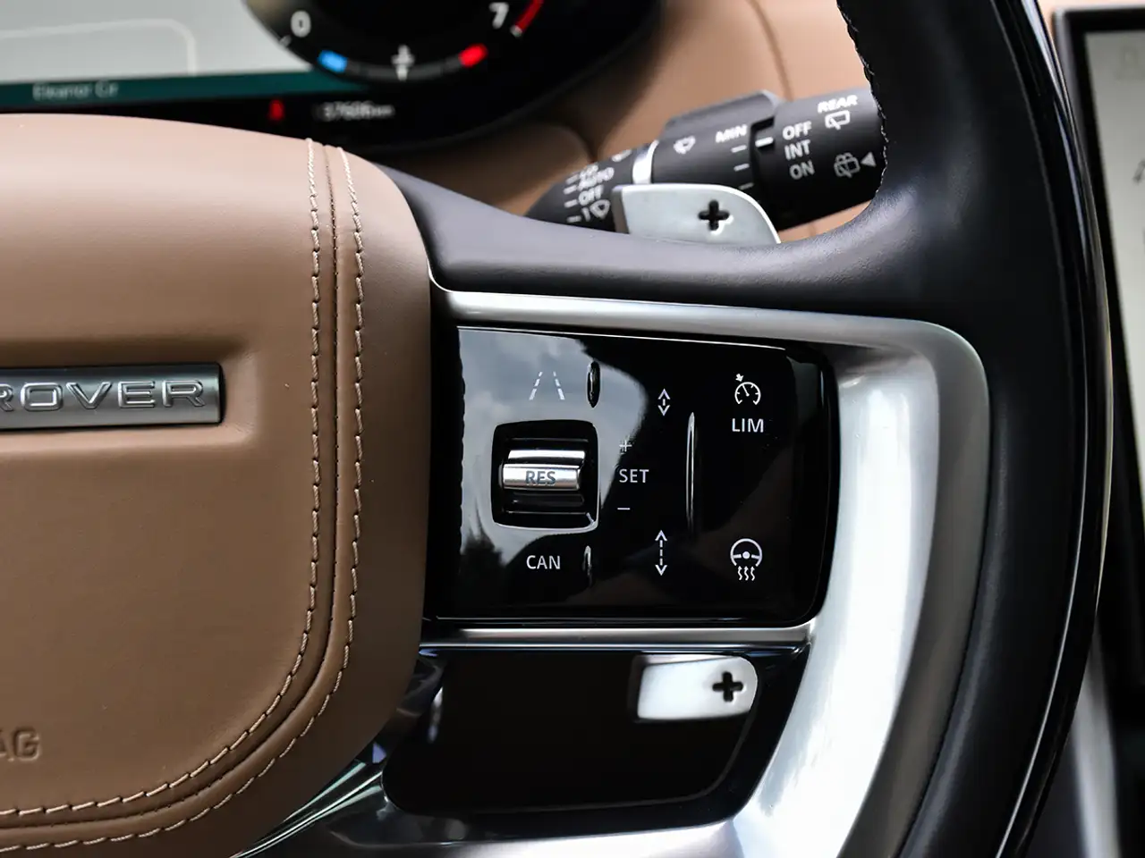 Land Rover Range Rover photo Land Rover Range Rover