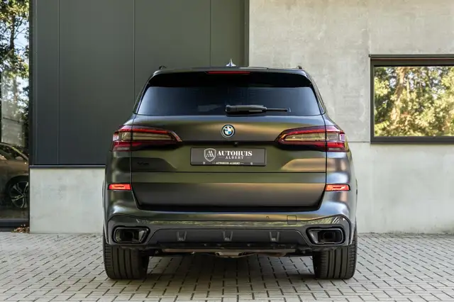 BMW X5 view 20