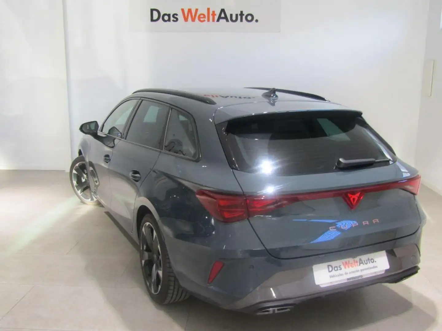 CUPRA Leon Sportstourer 1.5 eTSI 110 DSG Azul - 2