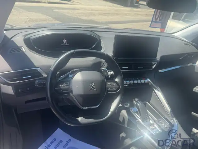 Peugeot 3008 view 10