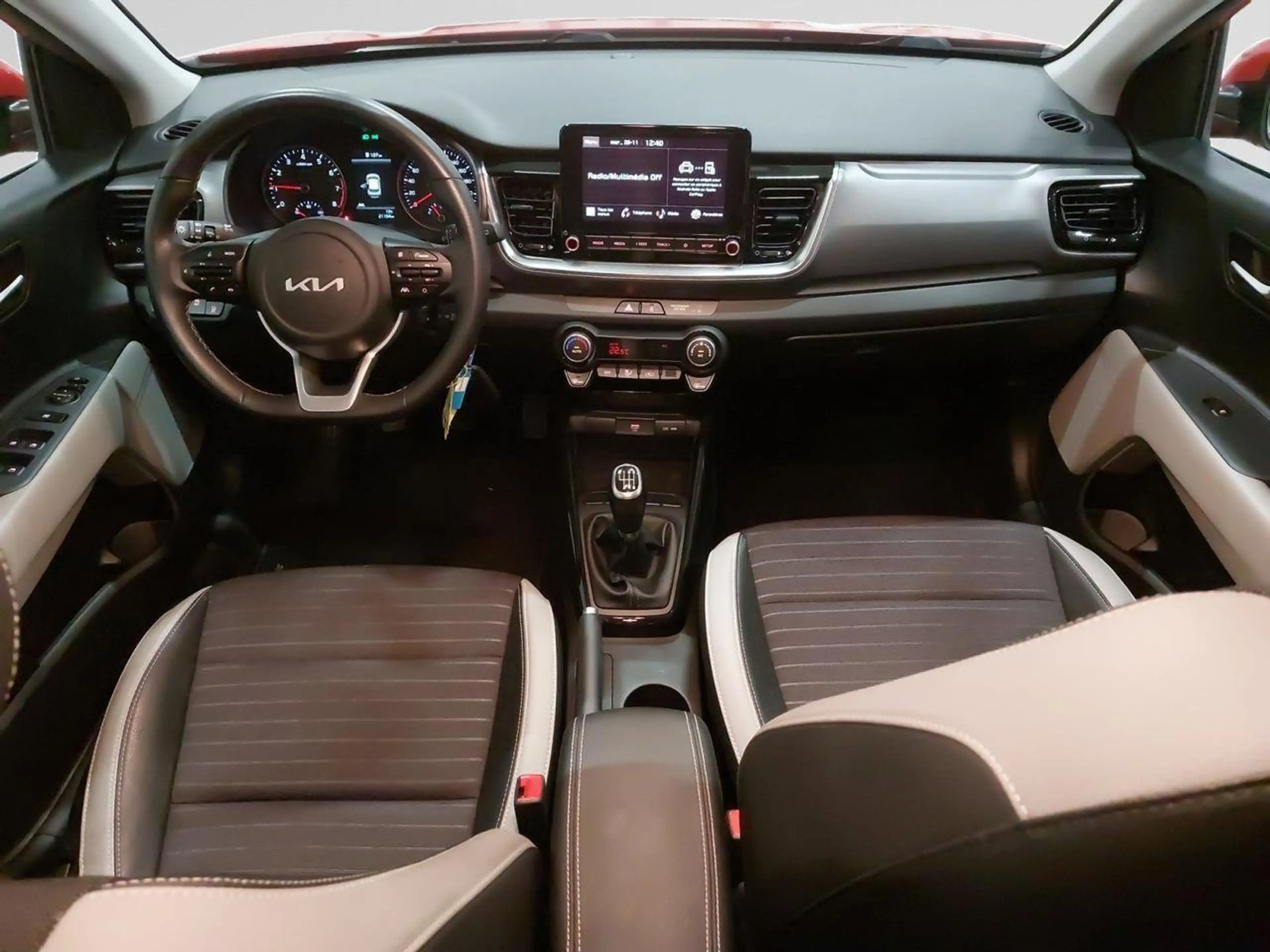Kia Stonic INSPIRE 1.0T ISG 100CV DEMO — photo 6