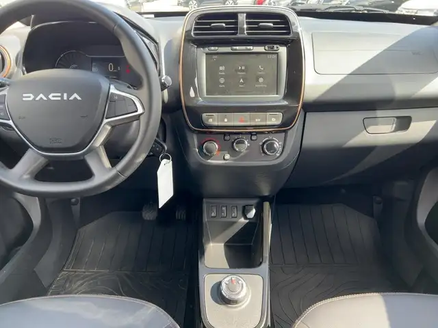 Dacia Spring view 12