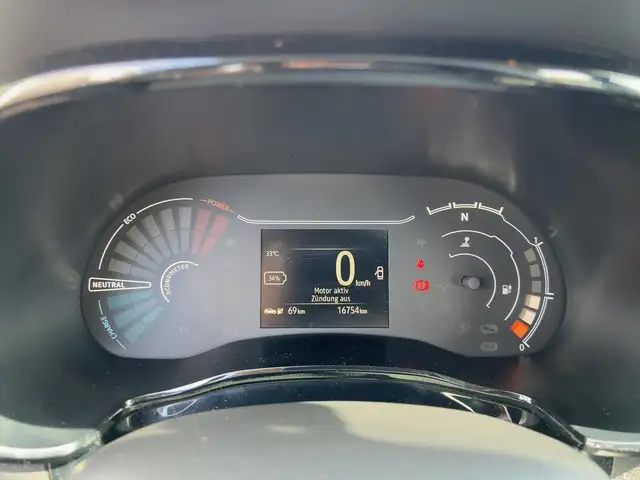 Dacia Spring view 13