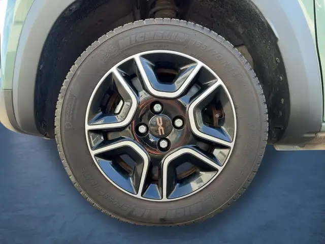 Dacia Spring view 23