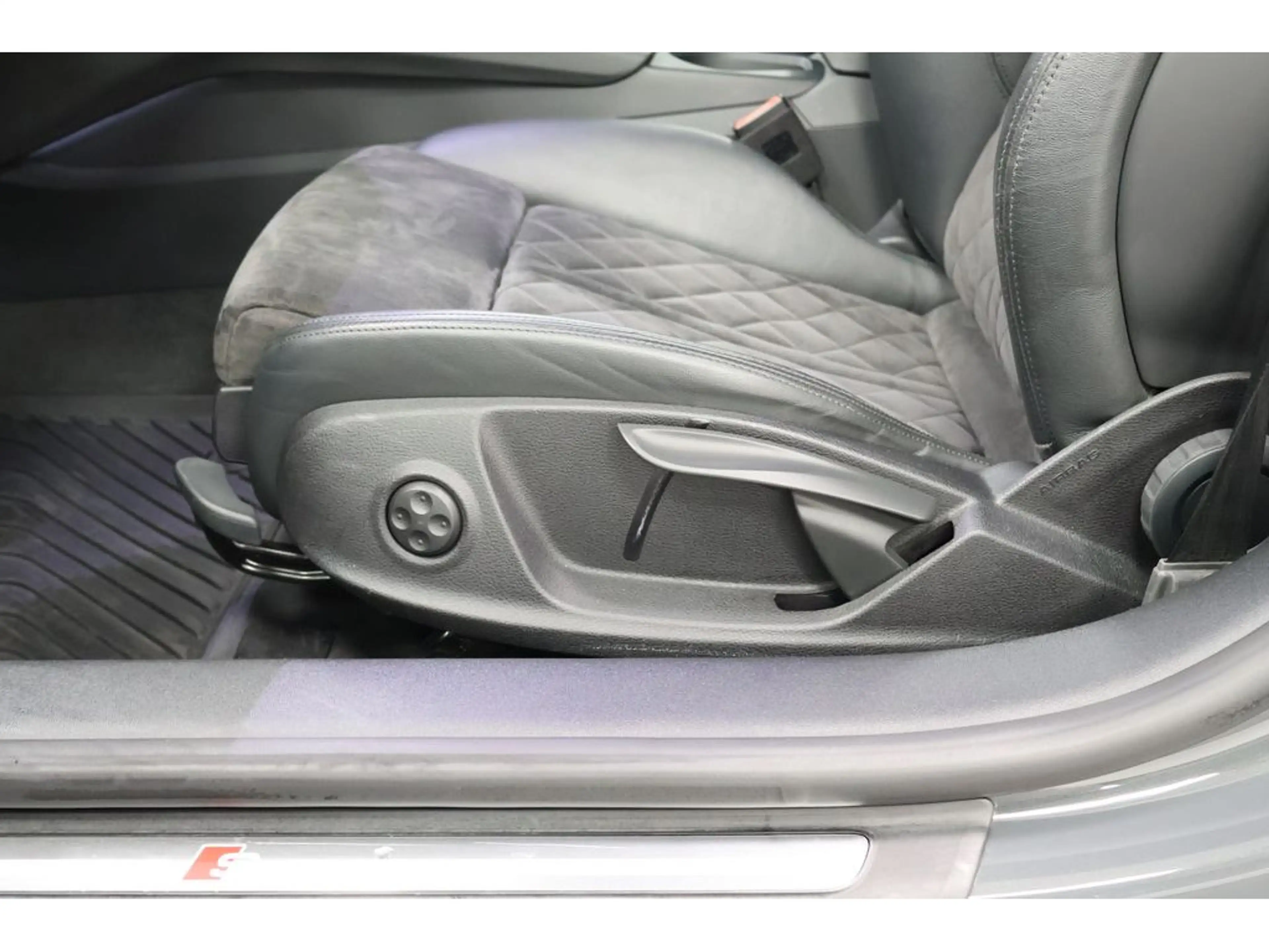 Audi TT Roadster 40 TFSI S line S-tronic,Navi,LED, — photo 21