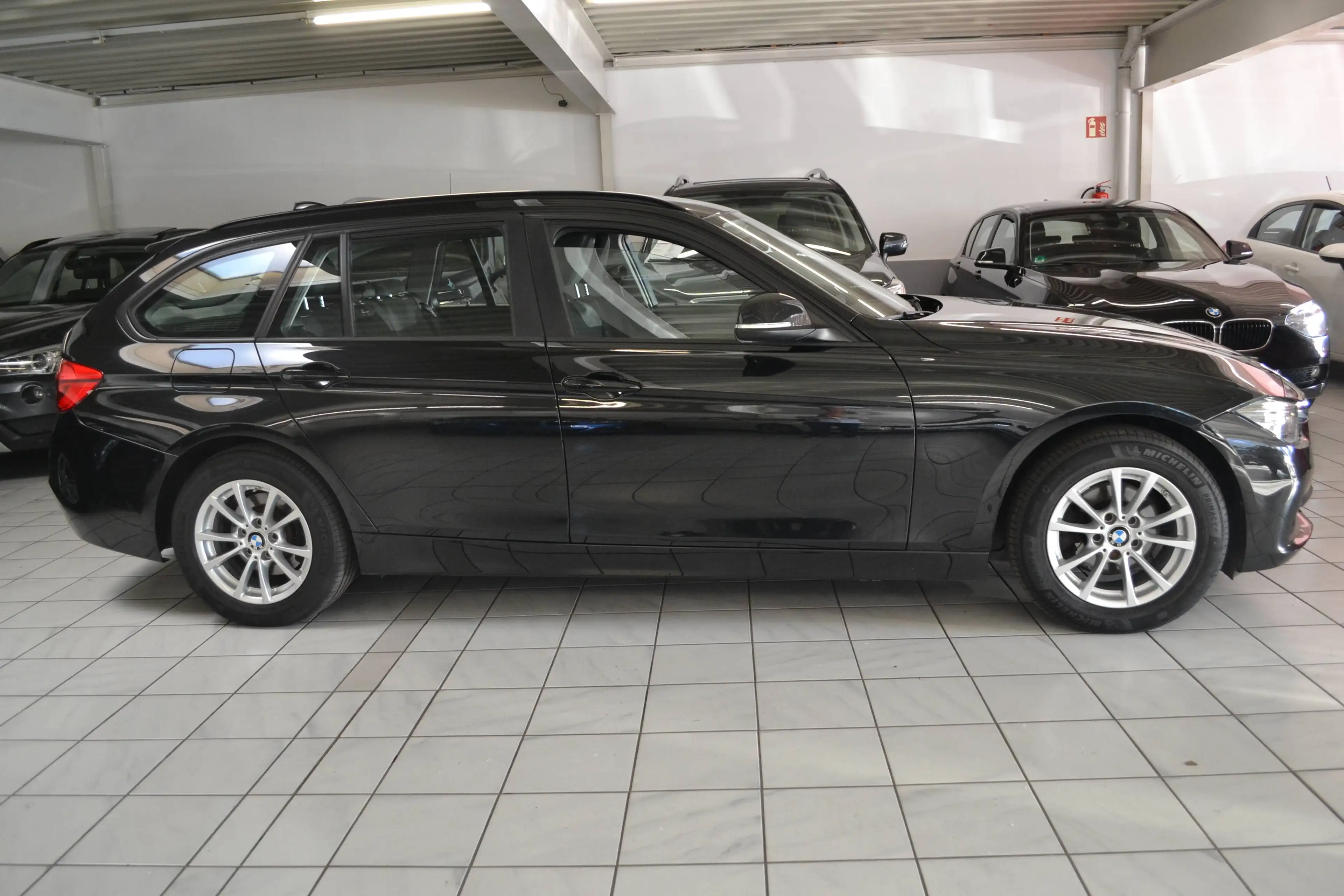 BMW 318 D F31 1.HAND *CO²-118g* LED*NAVIGATION*ALARM*TEMPOMAT* — photo 8