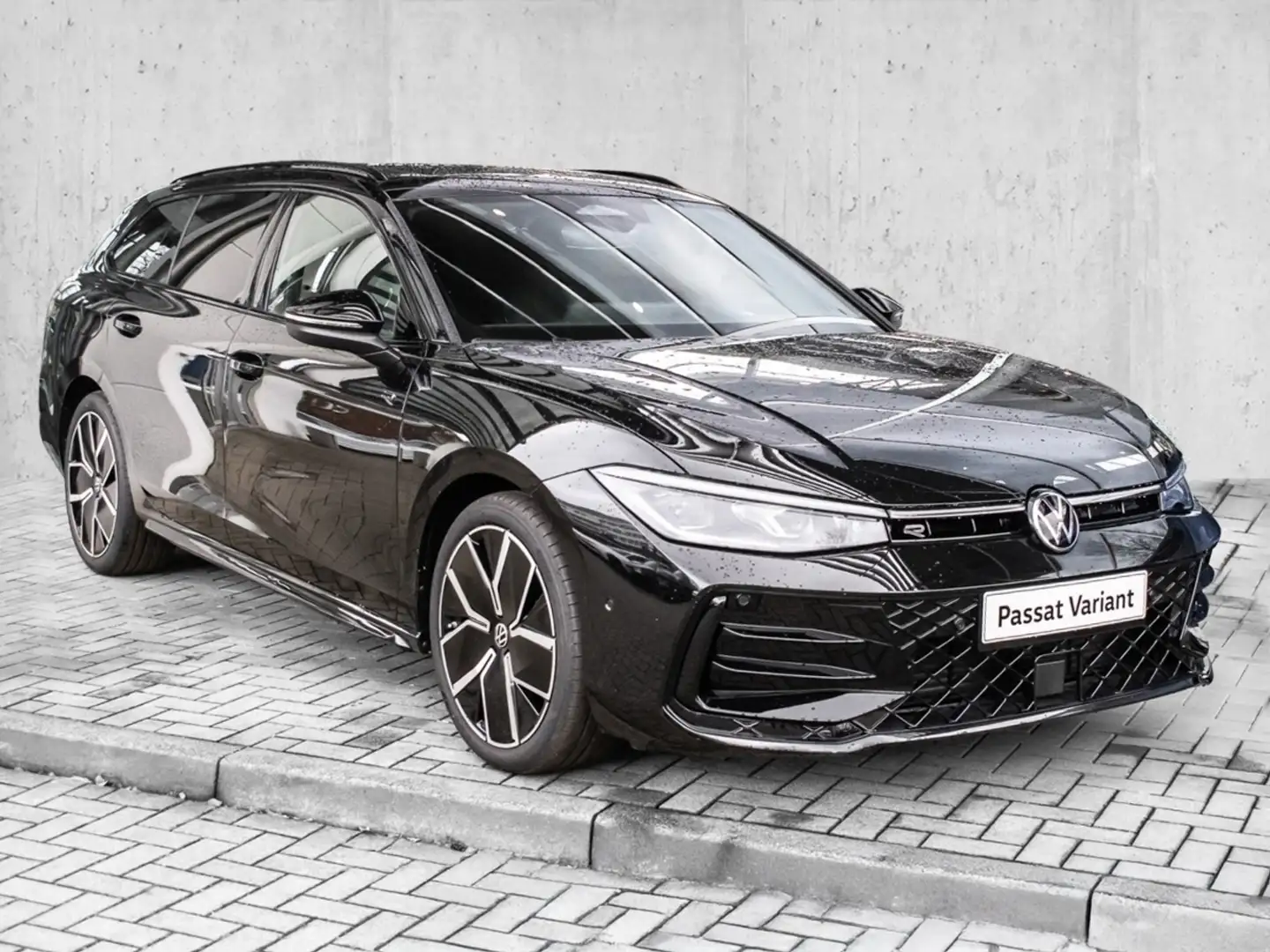 Volkswagen Passat R-Line 2.0 l TDI DSG NAVI PANO MASSAGE Zwart - 2