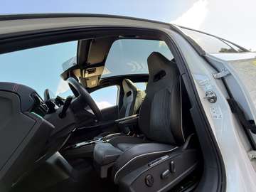 GTX 220KW 77Kwh