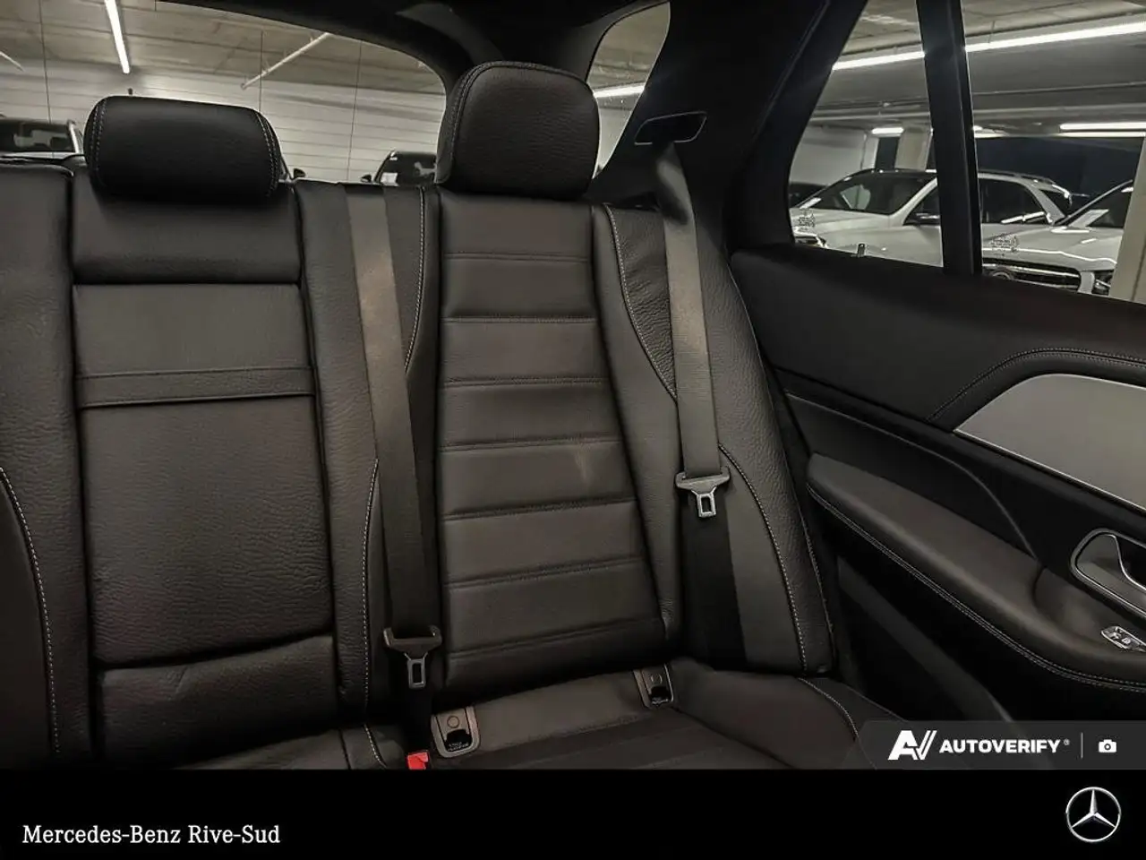 Mercedes-Benz GLE снимка Mercedes-Benz GLE