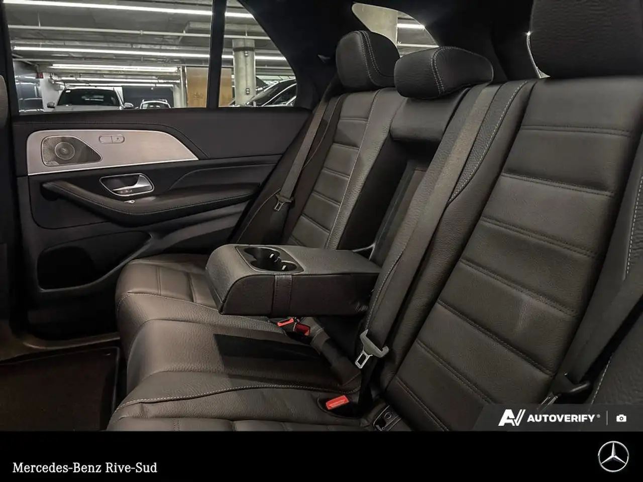 Mercedes-Benz GLE снимка Mercedes-Benz GLE