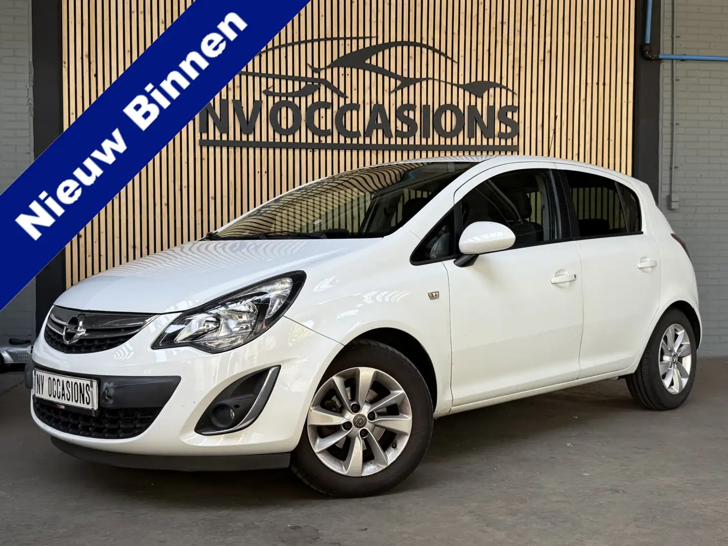 Opel Corsa 1.2 EcoFlex Design Edition LPG AIRCO/NAVI/APK 21-0 Wit - 1