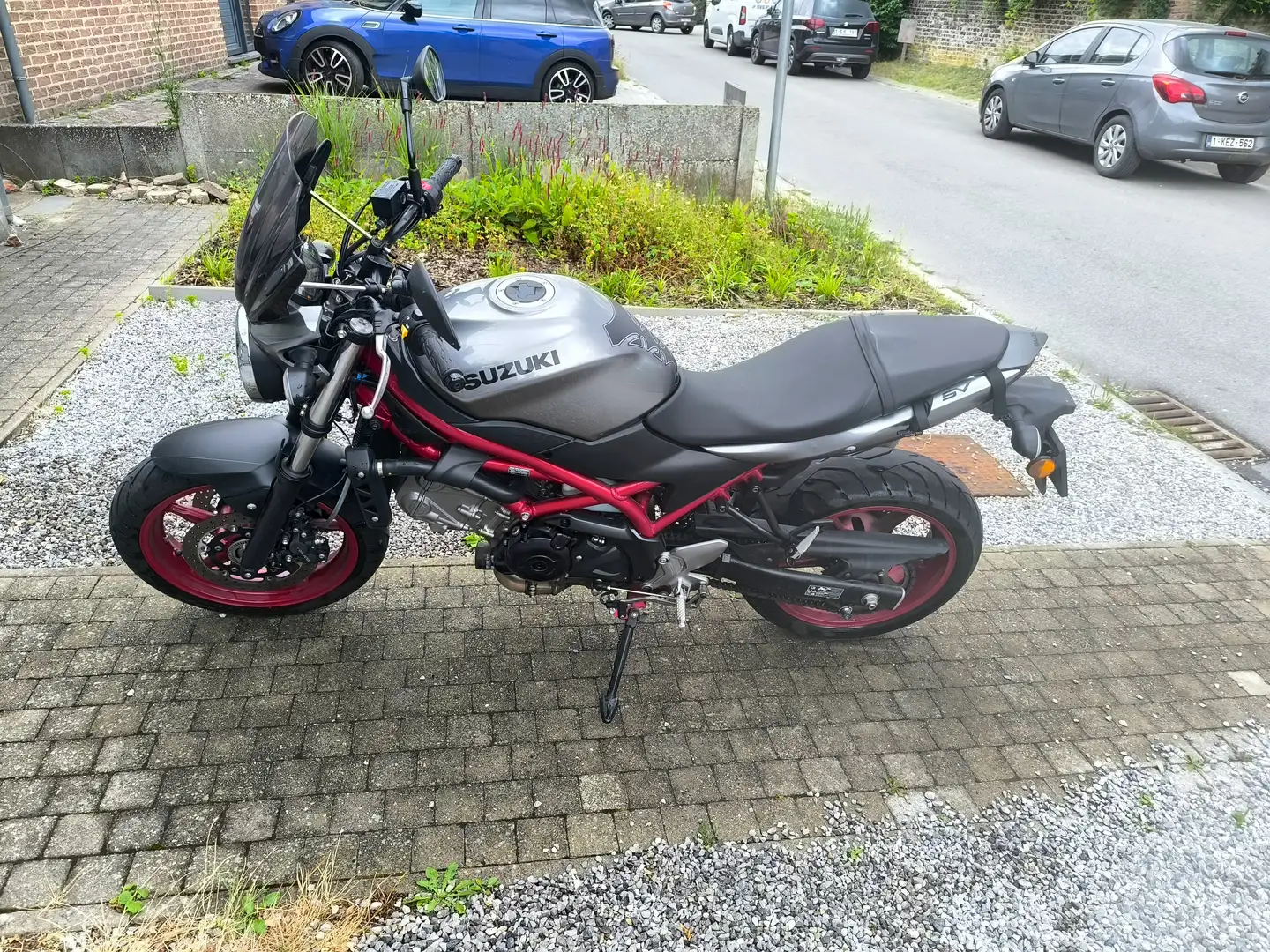 Suzuki SV 650 Gris - 2