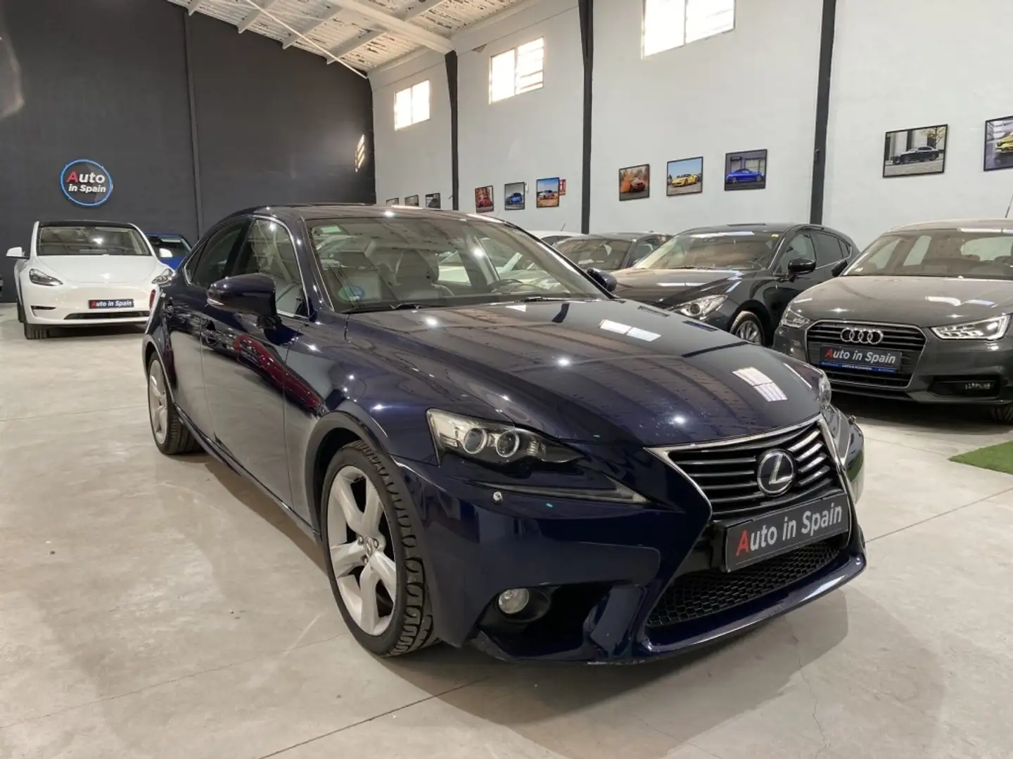 Lexus IS 300 300h Hybrid Kék - 1