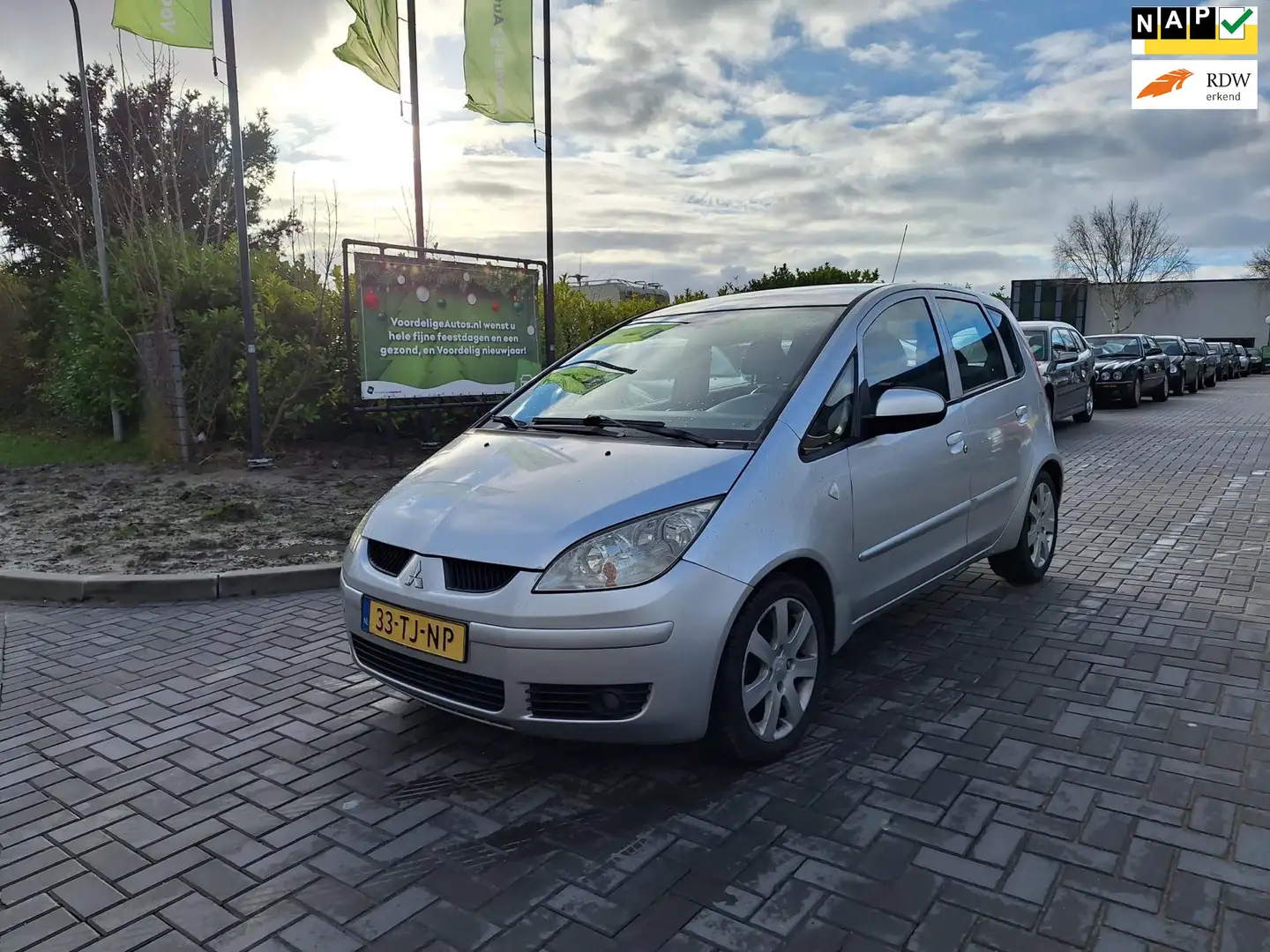 Mitsubishi Colt 1.3 Heartbeat / APK oktober 2025 / Zeer betrouwbaa Grijs - 1