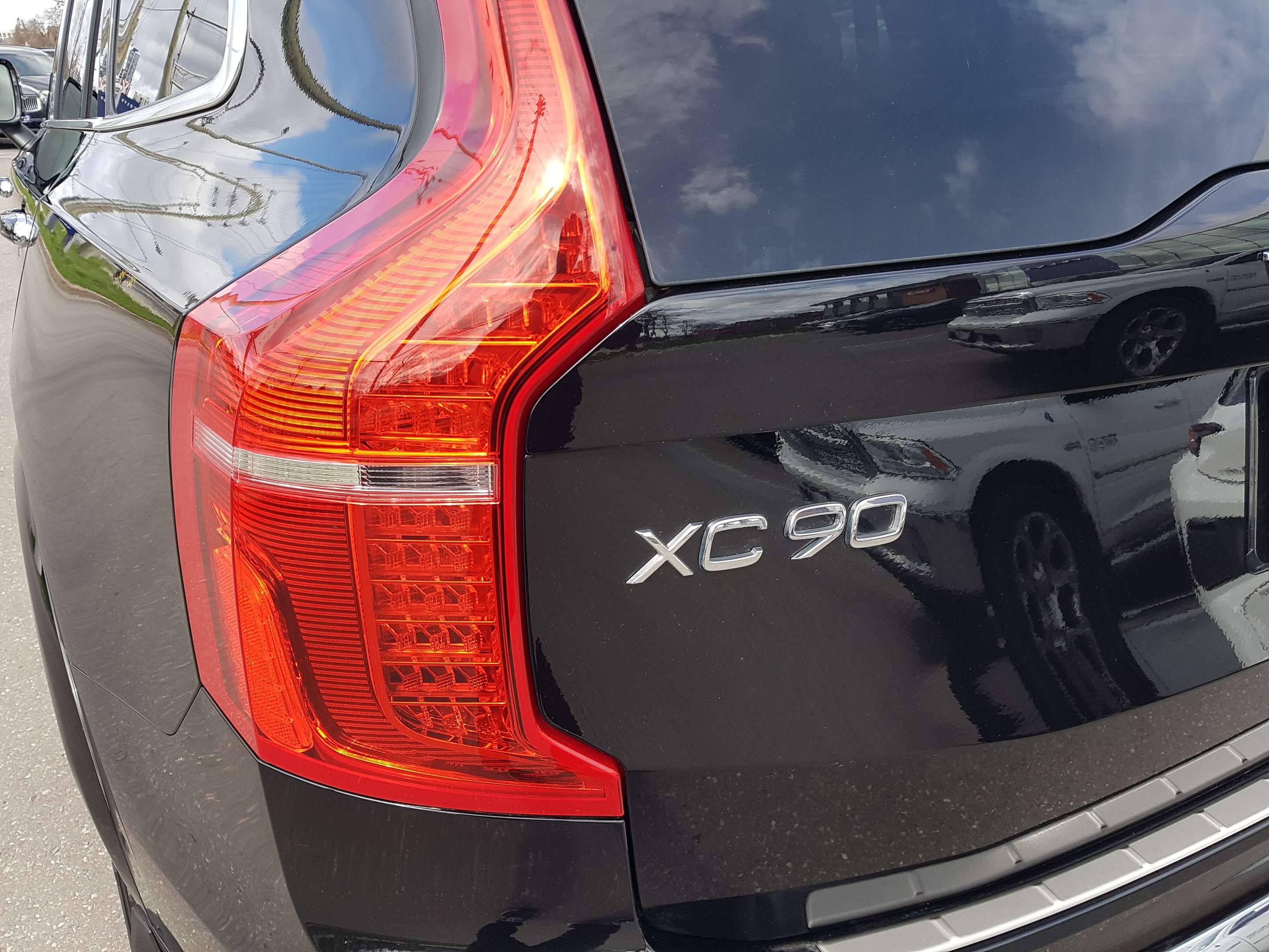 2022 Volvo XC90 Recharge Inscription Extended Range thumb 9