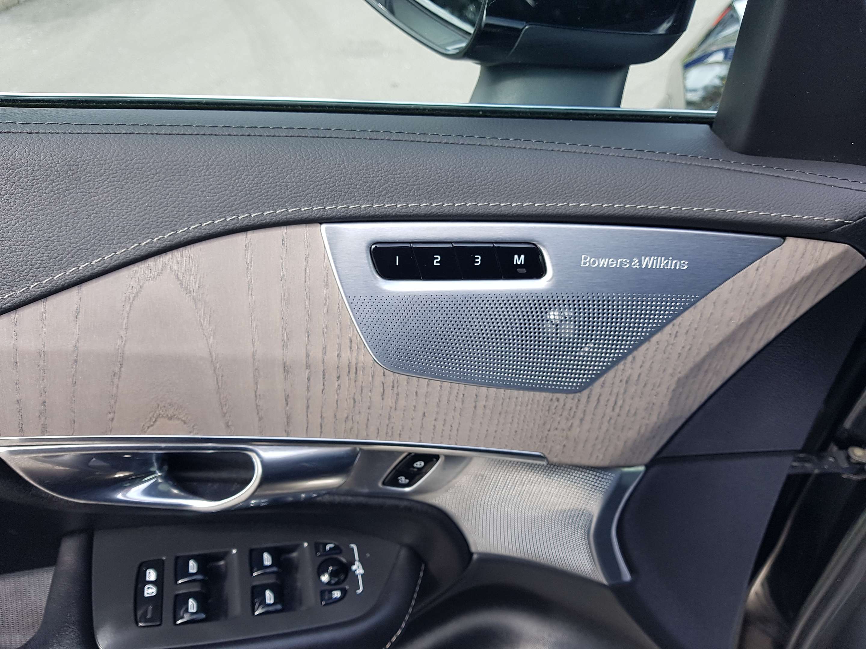 2022 Volvo XC90 Recharge Inscription Extended Range thumb 41
