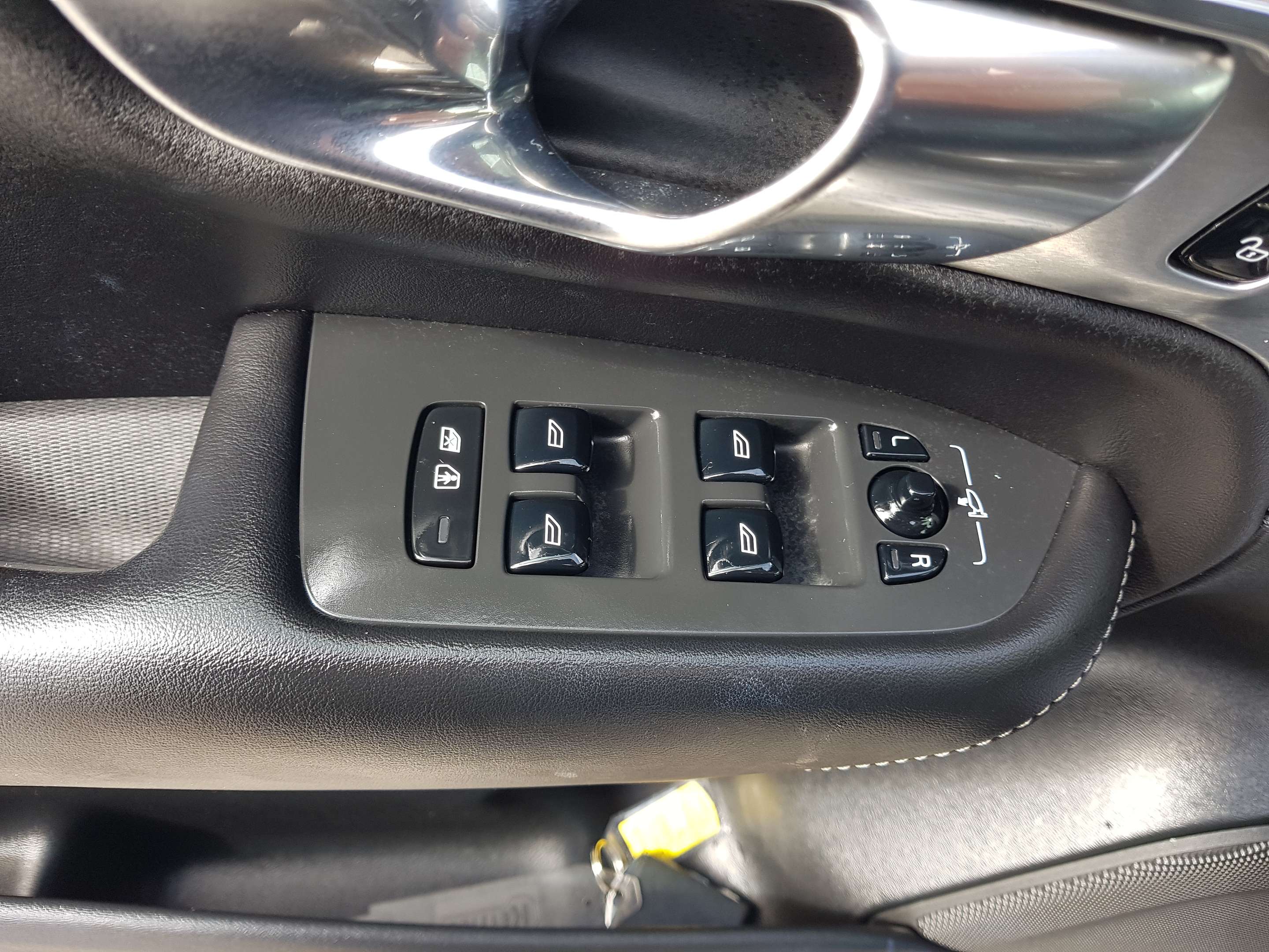 2022 Volvo XC90 Recharge Inscription Extended Range thumb 40