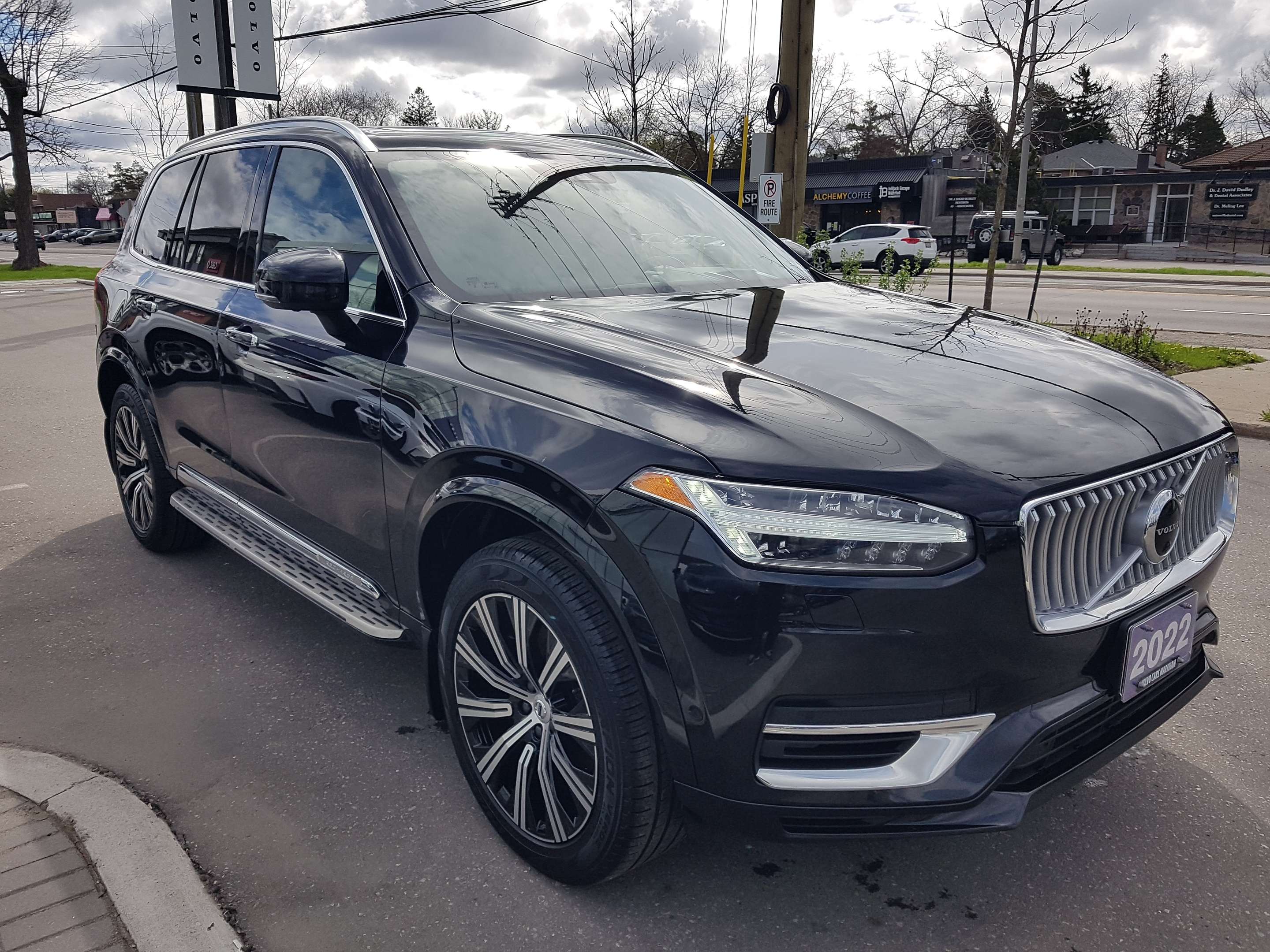 2022 Volvo XC90 Recharge Inscription Extended Range alt 5