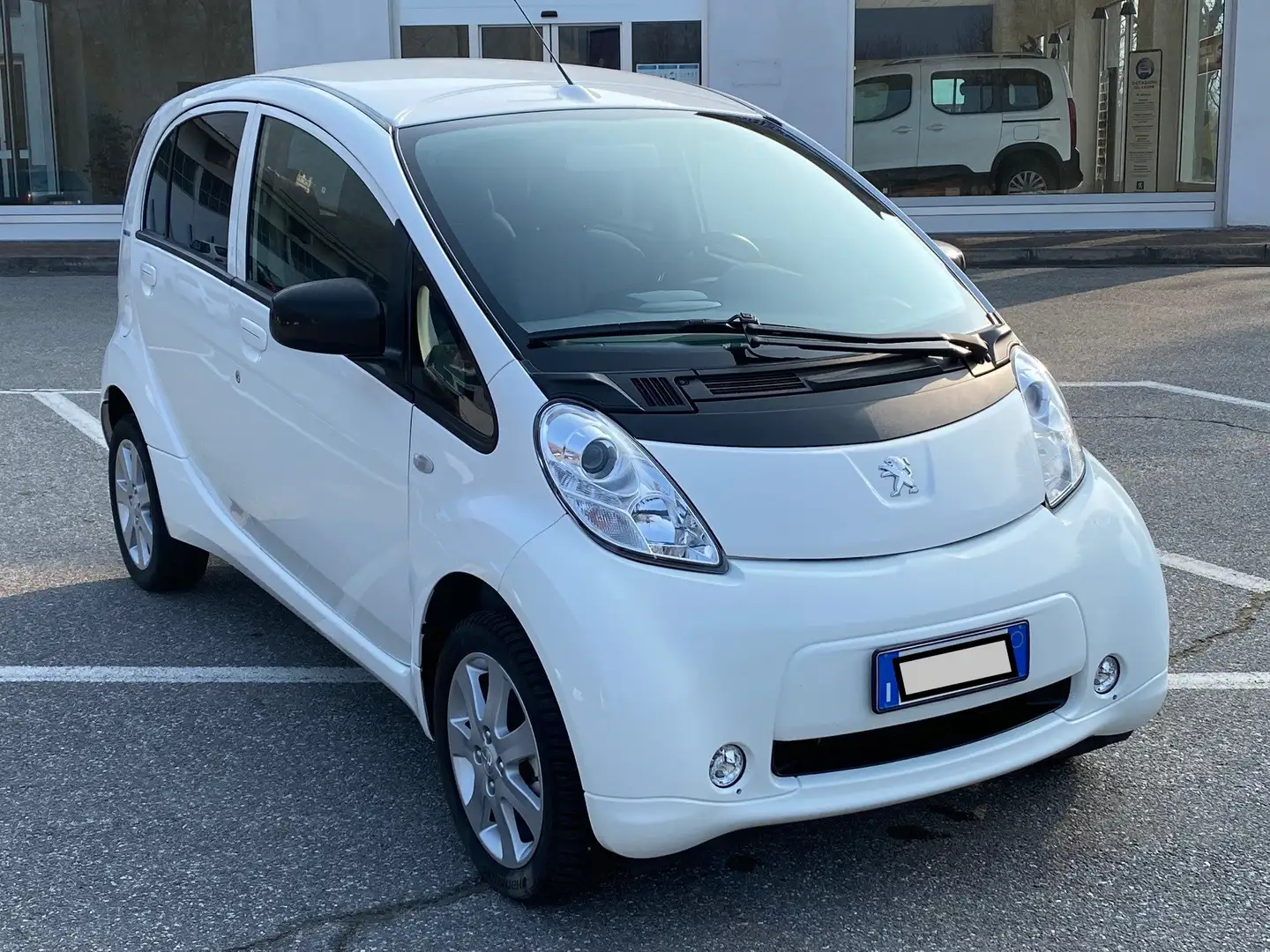 Peugeot iOn iOn Active 49kW my13 White - 2