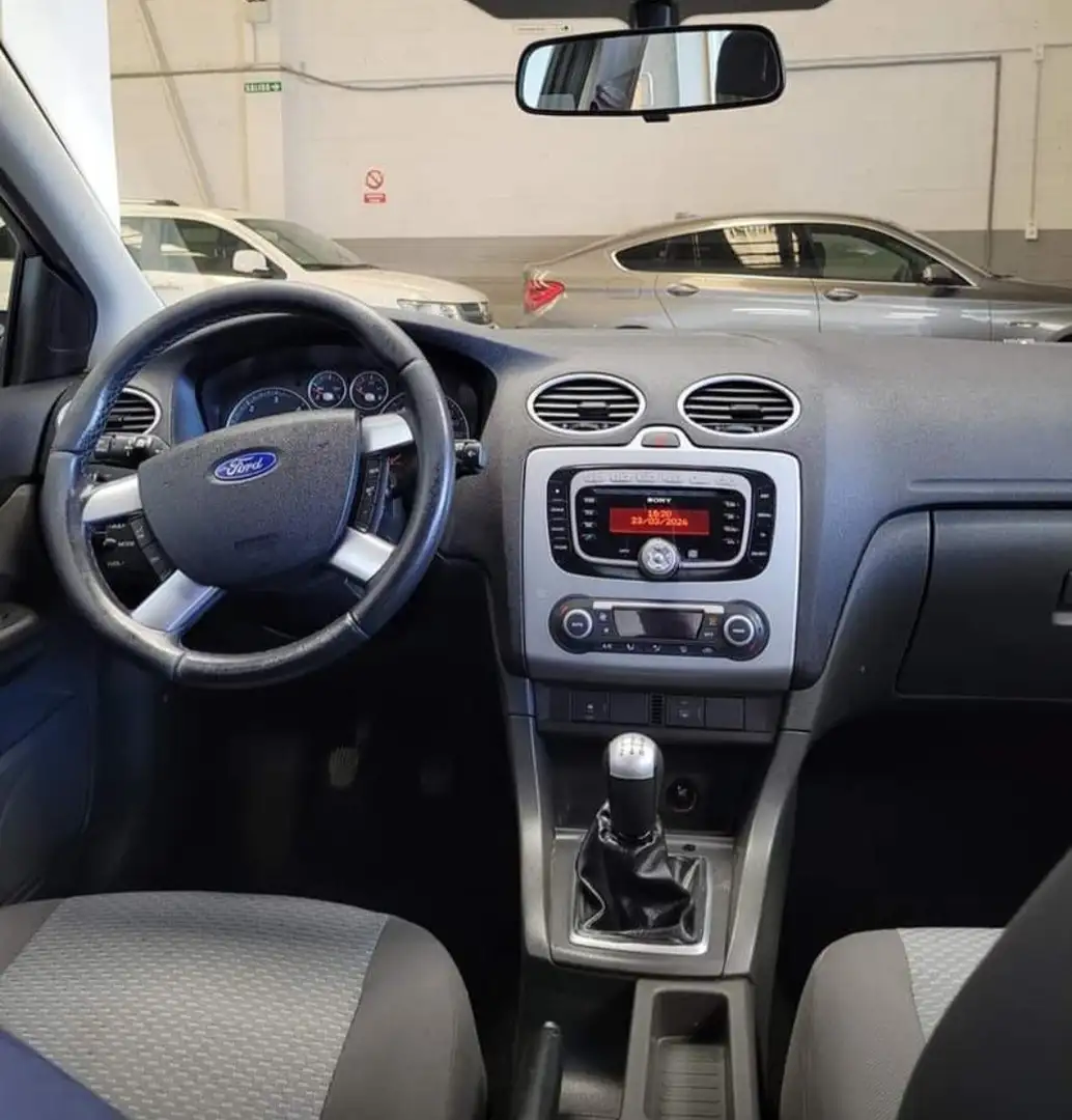 Ford Focus 1.8 TDCi MP3 Sport - 2