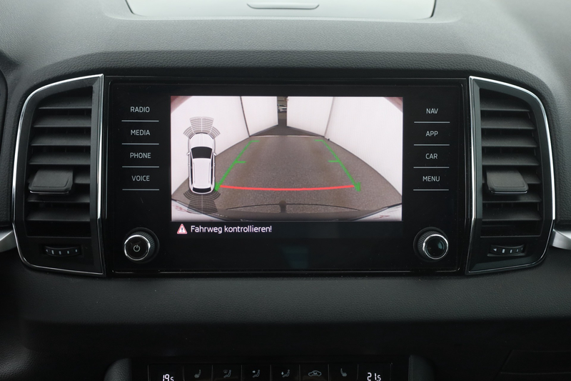 Skoda Karoq 1.5 TSI Style LED Navi Sitzheizung Kamera — photo 27