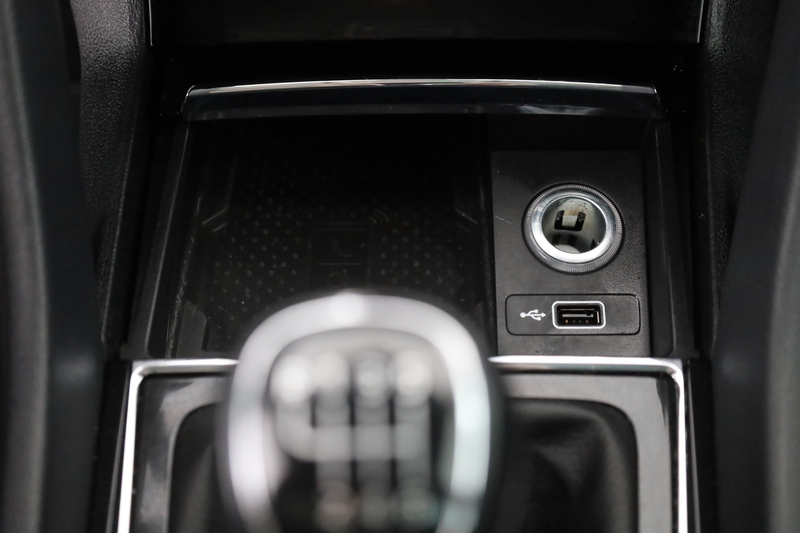 Skoda Karoq 1.5 TSI Style LED Navi Sitzheizung Kamera — photo 13