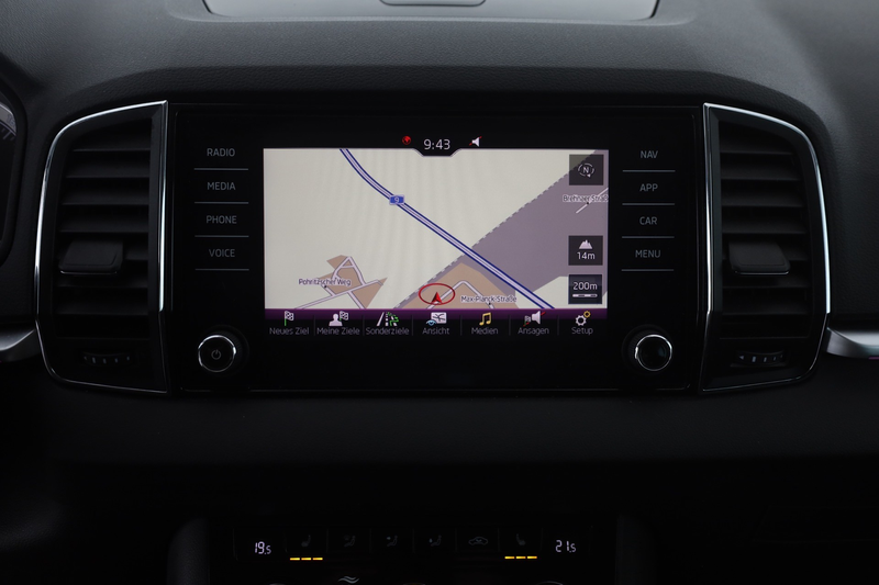 Skoda Karoq 1.5 TSI Style LED Navi Sitzheizung Kamera — photo 11