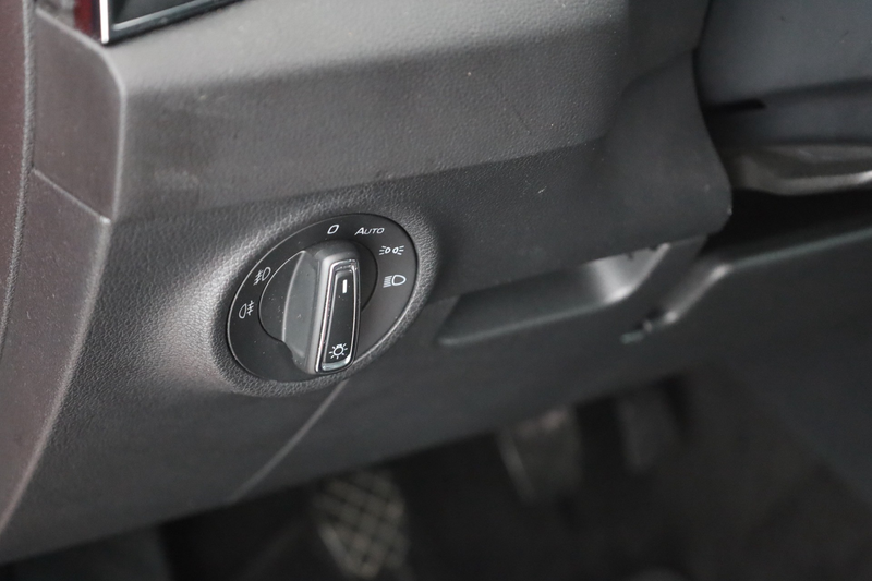 Skoda Karoq 1.5 TSI Style LED Navi Sitzheizung Kamera — photo 21