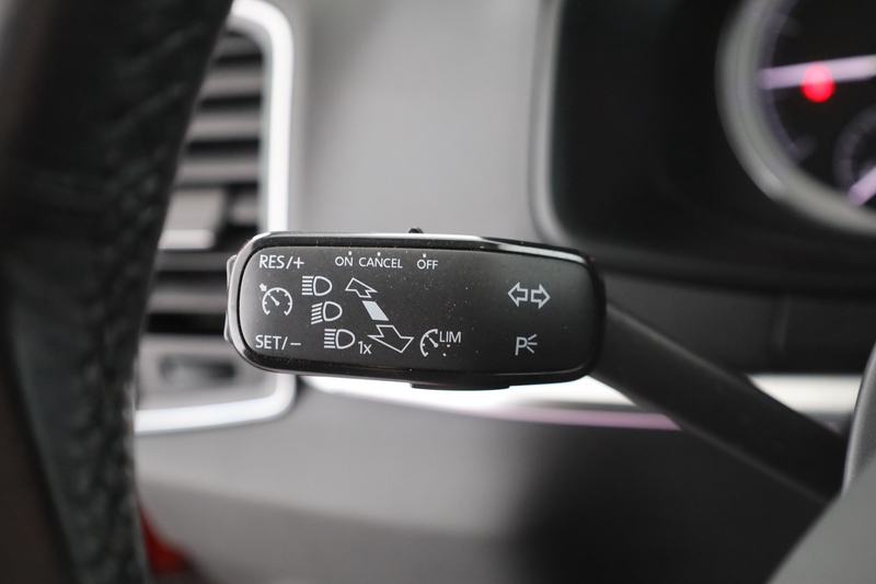 Skoda Karoq 1.5 TSI Style LED Navi Sitzheizung Kamera — photo 19