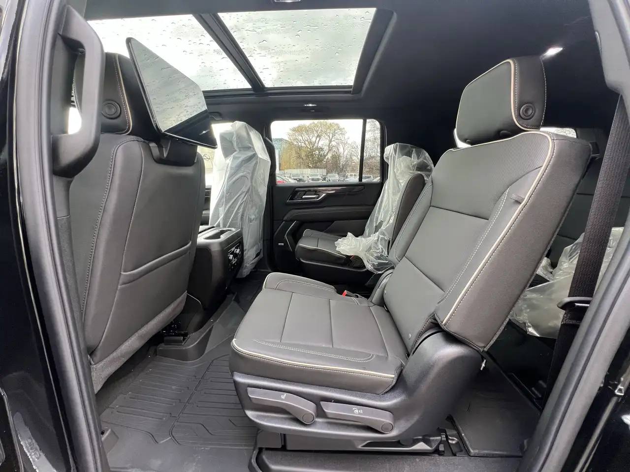 GMC Yukon снимка GMC Yukon