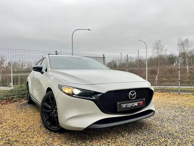 Mazda 3 Hatchback 2.0i Homura FULL-LED/NAVI/CARPLAY/ACC/CA