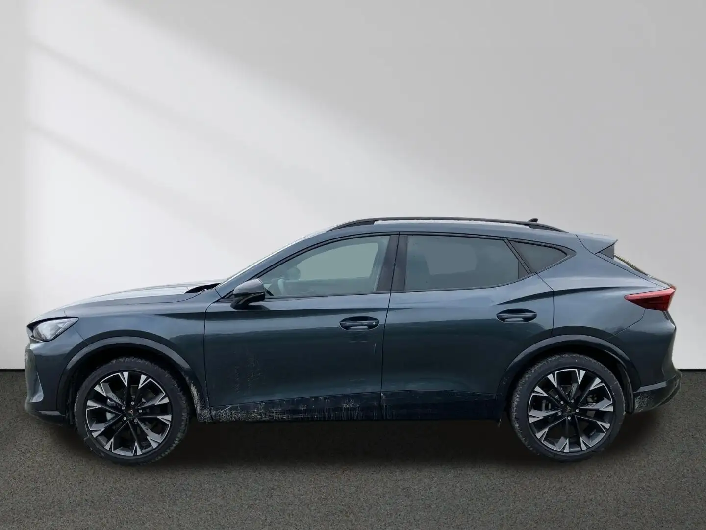 CUPRA Formentor 1.5eTSI Sennh. Dynamic+ Pure+ Edge 19" Grau - 2